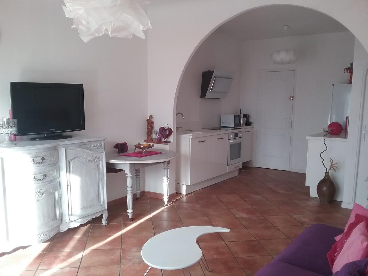 Petite Fleur D'Azur Panzió Cagnes-sur-Mer Kültér fotó